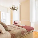 Διαμέρισμα Chiado Deluxe Gem 4bdr Amazing *