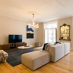 Chiado Deluxe Gem 4bdr Amazing Διαμέρισμα