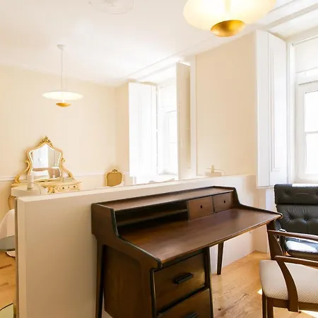 Lejlighed Chiado Deluxe Gem 4bdr Amazing *