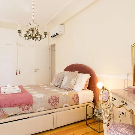 Chiado Deluxe Gem 4bdr Amazing * ליסבון
