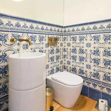 Chiado Deluxe Gem 4bdr Amazing ליסבון