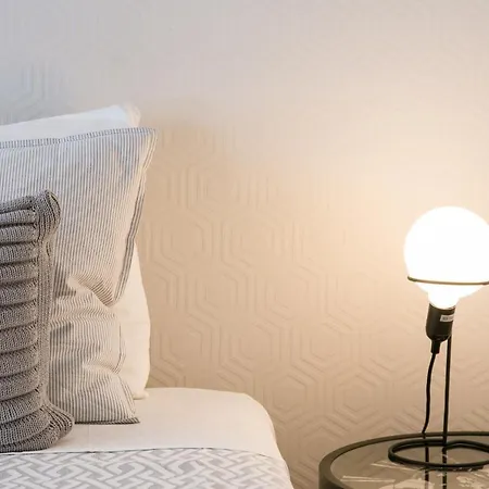 Chiado Deluxe Gem 4bdr Amazing Daire *