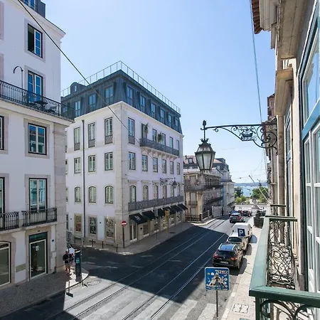 Chiado Deluxe Gem 4bdr Amazing Daire *