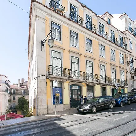 Daire Chiado Deluxe Gem 4bdr Amazing *