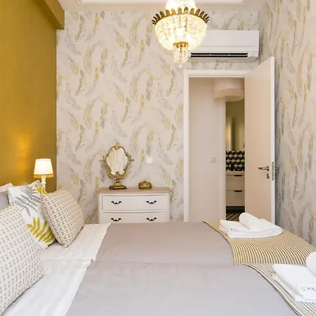 Daire Chiado Deluxe Gem 4bdr Amazing Lisboa