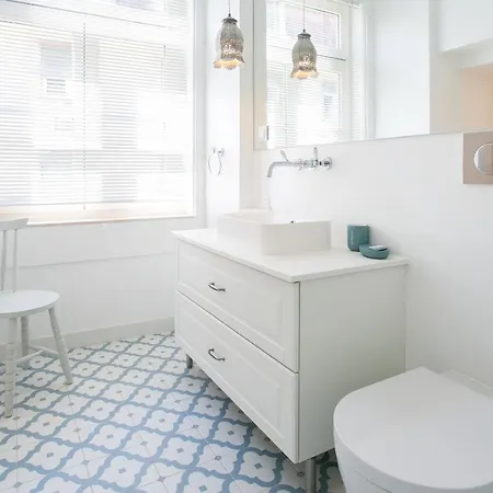 Chiado Deluxe Gem 4bdr Amazing Daire *