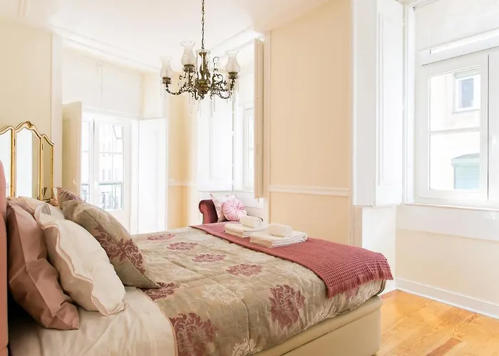 Apartman Chiado Deluxe Gem 4bdr Amazing *