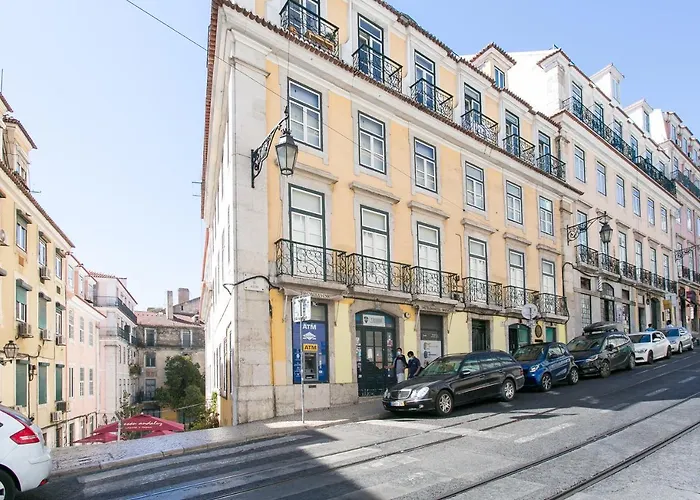 Apartman Chiado Deluxe Gem 4bdr Amazing *