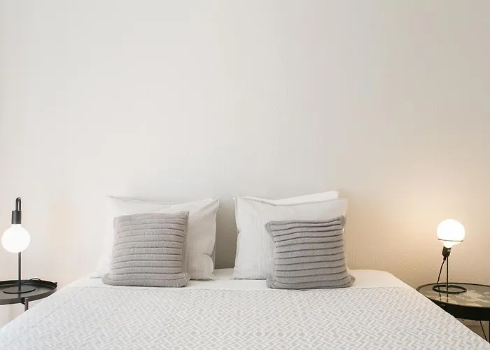 Chiado Deluxe Gem 4bdr Amazing